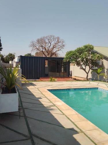 Piscina a The Pad o a prop