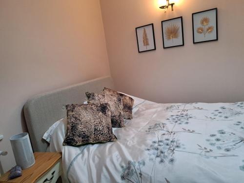 Postel nebo postele na pokoji v ubytování Center House