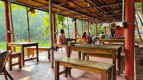 Εστιατόριο ή άλλο μέρος για φαγητό στο HostelExp, Gokarna - A Slow-Paced Backpackers Community