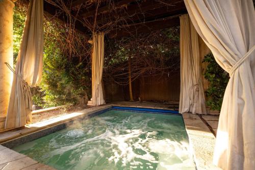 Πισίνα στο ή κοντά στο Oceanfront Luxury Home Sunset Views