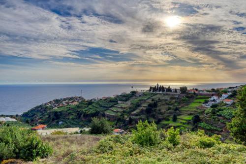 Ponta do Sol Sea View, a Home in Madeira