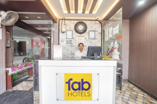 Επισκέπτες που μένουν στο FabHotel Krishna Heights