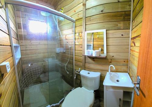 Et badeværelse på Chácara Caminho do Paraíso