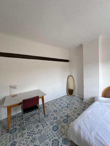 Postel nebo postele na pokoji v ubytování Maison La Provençale Charmant Triplex