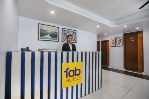 Гости FabHotel Well Stay