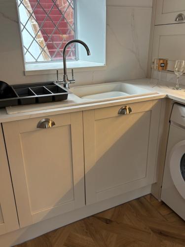 Köök või kööginurk majutusasutuses Craigievar Cottage Skelmorlie