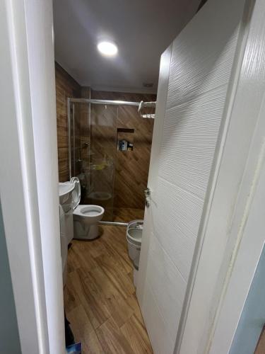 Ένα μπάνιο στο Cherry