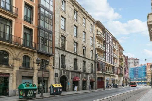 Amplio y Confortable en el Casco Viejo con Parking Privado