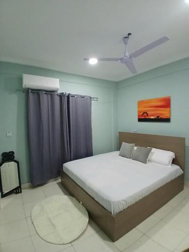 Voodi või voodid majutusasutuse Cosy Apartment with Pool toas