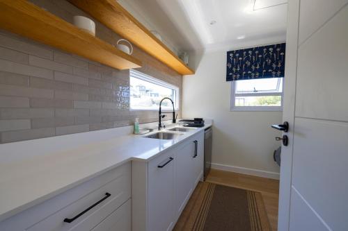 Kuchyň nebo kuchyňský kout v ubytování Dolphin Dream