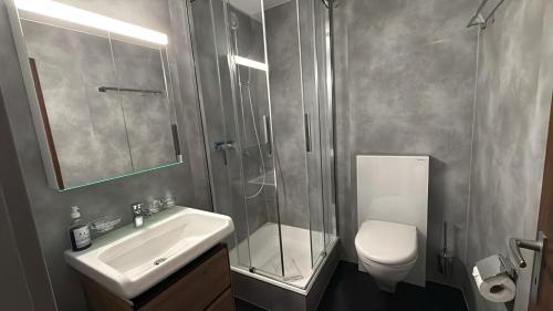 Ένα μπάνιο στο Royal 41