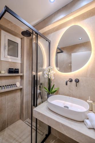 Elegant Suite Ermou Pedestrian Street