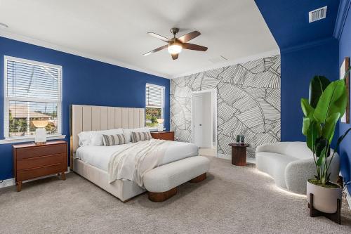 Ένα ή περισσότερα κρεβάτια σε δωμάτιο στο Unique Paradise 5BR, KING Bed, 3BA, GYM, POOL, BBQ