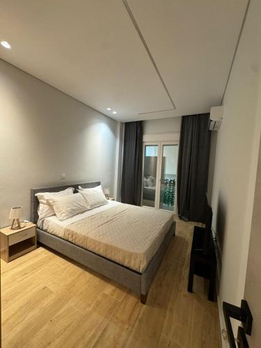 D&L Home
