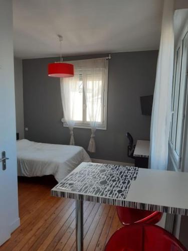 Beau studio rénové proche gare - 6