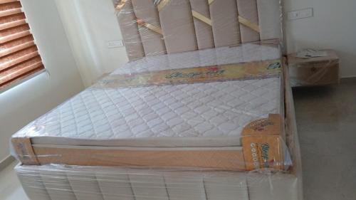 En eller flere senge i et værelse på Retreat with Fresh Air Away