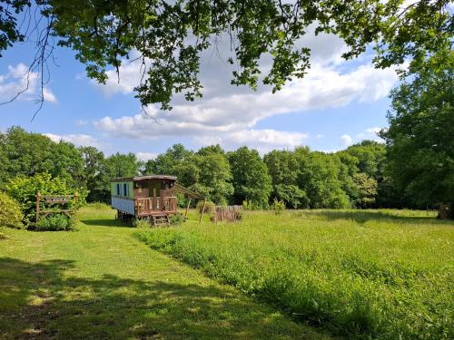 Zahrada ubytování Roulotte Fleur des Champs