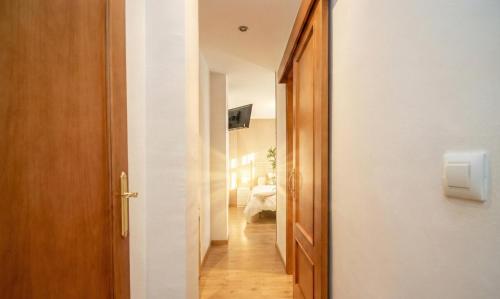 Spacious 2 bedroom apt in the heart of Triana