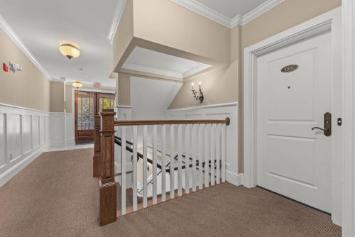 Galería fotográfica de Elegant Reynolds Lake Oconee - Golf and Serenity en Greensboro