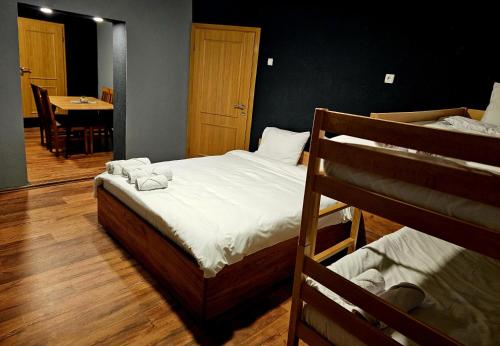 Hotel Ari