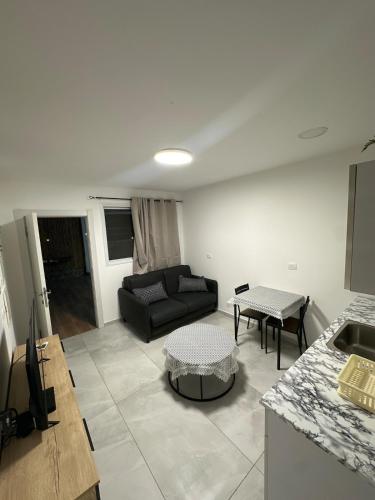 Posezení v ubytování Eilat,gargir anhalim