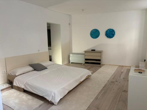 RU concept Studio Malasaña