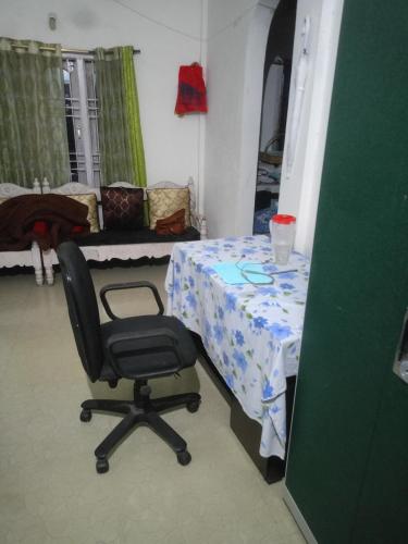 Una cama o camas en una habitación de Borahs homestay