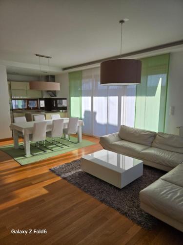 Green Star Apartment - EV Ready