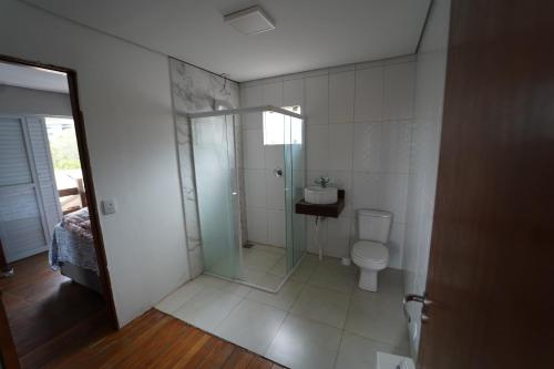 Vannituba majutusasutuses Hotel Compartilhado Ohmvue Floripa