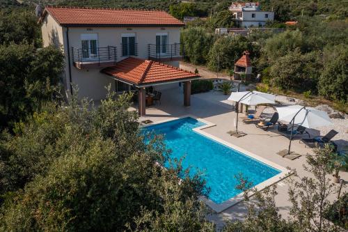 New Luxury Villa with heated Pool, Marina-Trogir