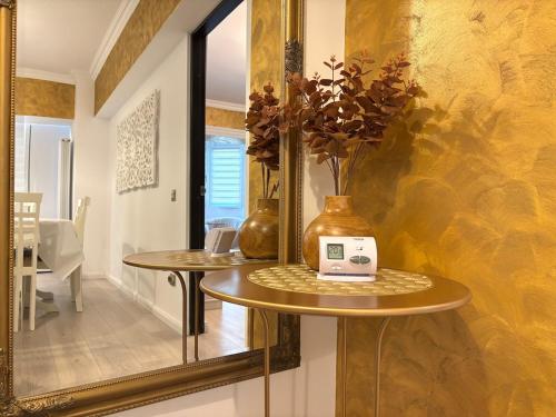 Et badeværelse på SkyView Luxury Apartment