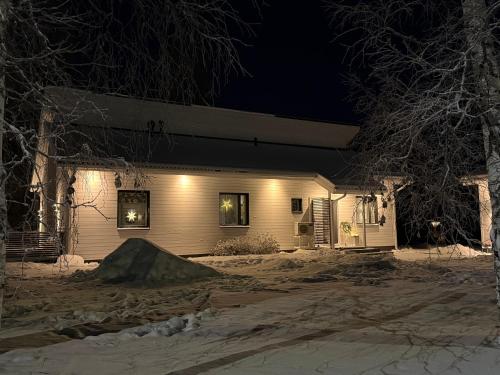 Το κτήριο όπου στεγάζεται  η βίλα