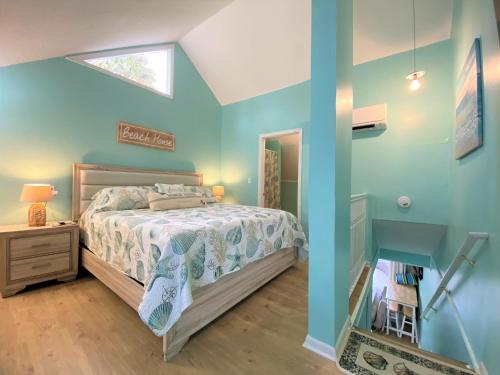 Postel nebo postele na pokoji v ubytování 423 Sea Cloud