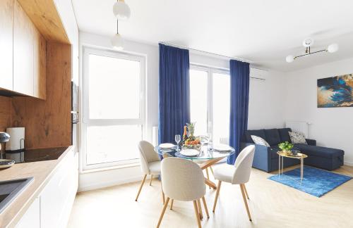 Posezení v ubytování SkyTravel 77 Apartament Pileckiego Nowy Dwór Mazowiecki Airport Modlin 24H