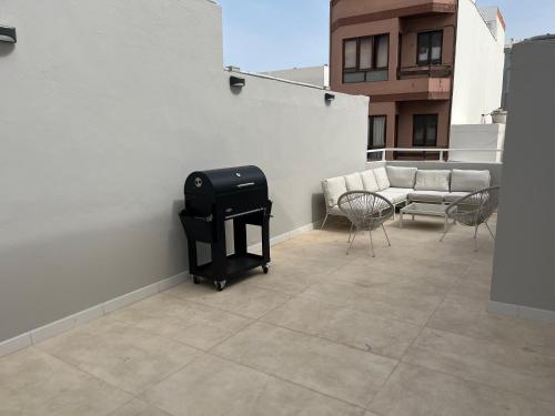 House near the beach with rooftop and BBQ
