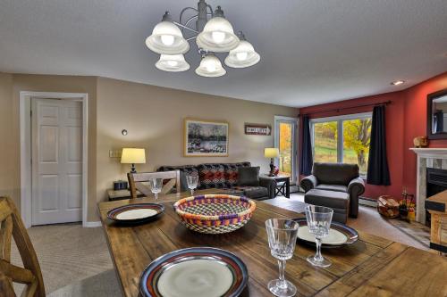 Posezení v ubytování Pico Mountain Condo F106 Pico Mountain Getaway condo