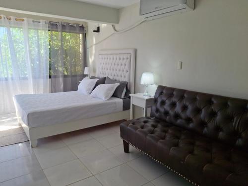 Fotografie z fotogalerie ubytování Penthouse on 2 floors in the middle of Sosua v destinaci Sosúa