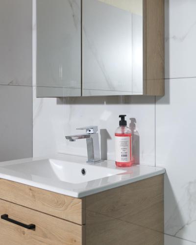 Φωτογραφία από το άλμπουμ του Bujtina Tushaj στην Αλέσιον