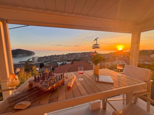 Villa D' Republic Dubrovnik - Infinity Pool & Old Town Views