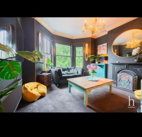 Billede fra billedgalleriet på Boutique home by the beach i West Kirby