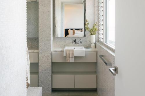 Ένα μπάνιο στο ON THE Rocks - Yamba's Ultimate Absolute Beachdirft Residence