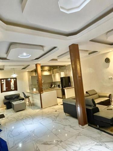 Appartement meublé avec cuisine équipée, au bord la mer
