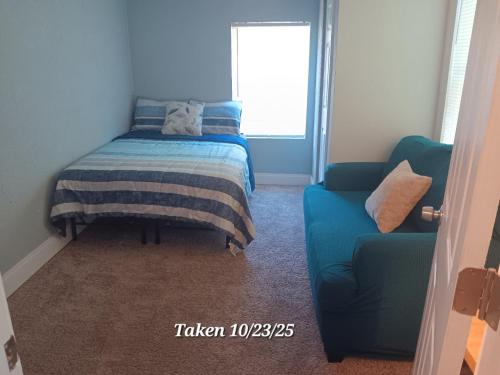 Postel nebo postele na pokoji v ubytování The Jax Hideout