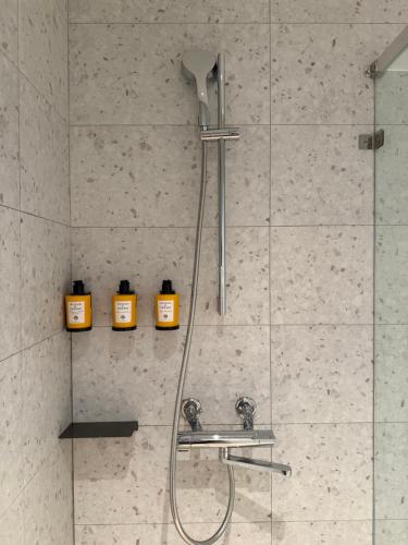 Ένα μπάνιο στο Mr Petter