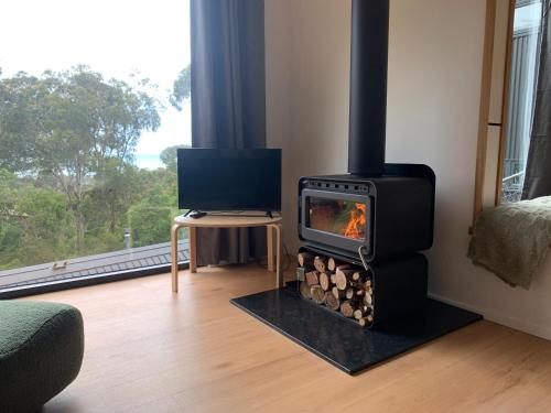 Μια τηλεόραση ή/και κέντρο ψυχαγωγίας στο Perch Lorne