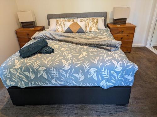 Postel nebo postele na pokoji v ubytování A Hidden Gem