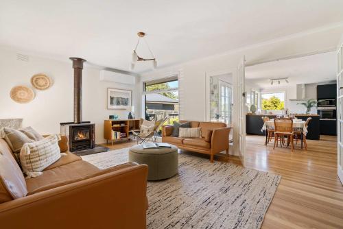 Χώρος καθιστικού στο Wildwood Cottage - Village Beach Wineries