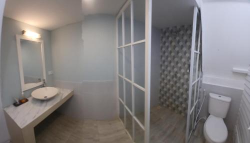 Ένα μπάνιο στο Cosè Gili Beach