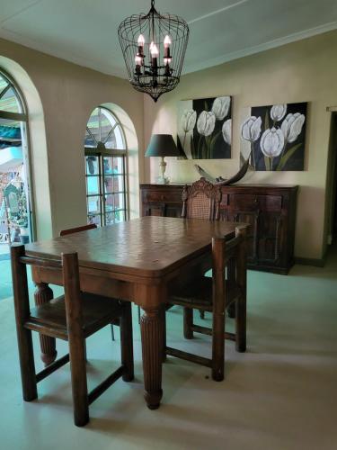 Fotografie z fotogalerie ubytování Villa Olivia v destinaci Riebeek-Kasteel