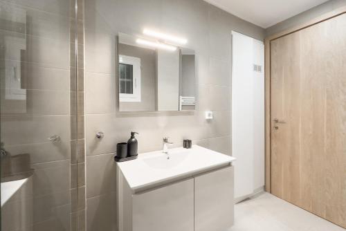 New Central Apt in Kolonaki